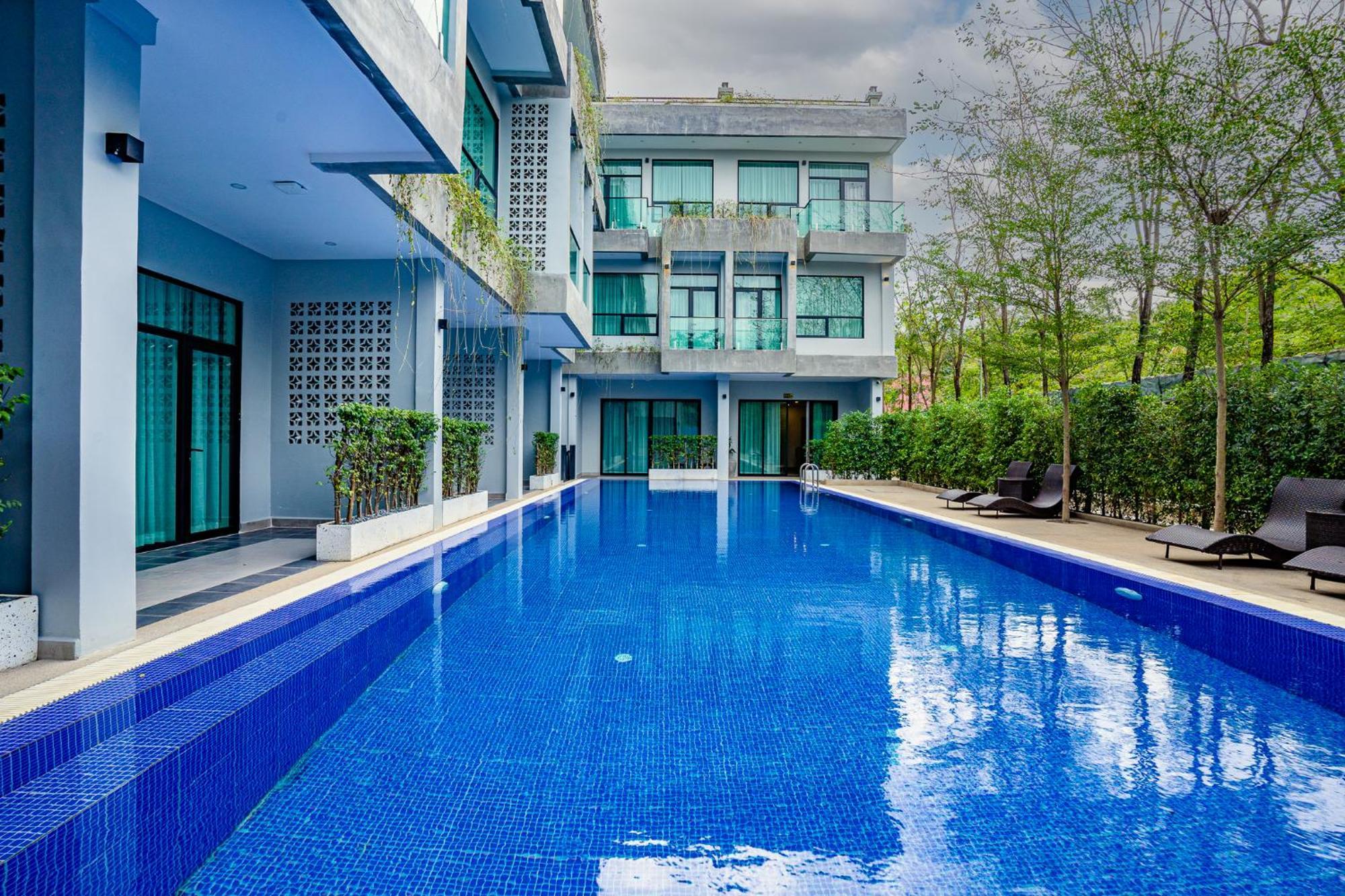 Rainforest Hotel By Nsun Kampot Exterior photo